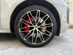 2024 بورش ماكان GTS