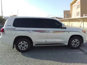 2011 Toyota Land Cruiser VXR