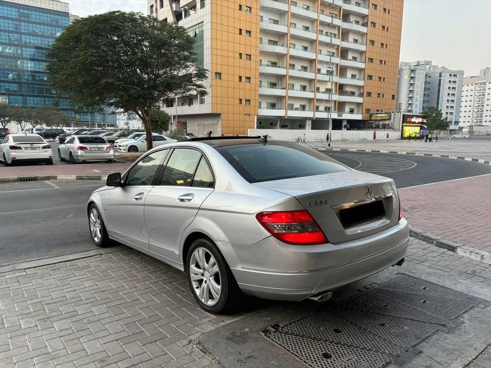 2009 مرسيدس-بنز آلفئة - C C280