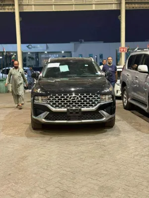 2021 هيونداي سانتا في Limited