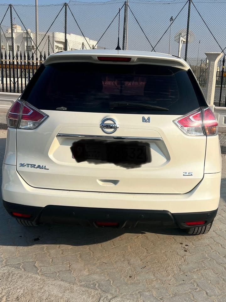 2017 نيسان اكس تريل SL