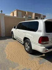 2000 Lexus LX 450
