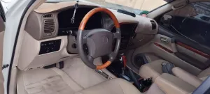 2000 Lexus LX 450