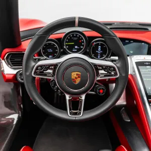 2015 بورش 918 سبايدر
