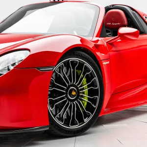 2015 بورش 918 سبايدر