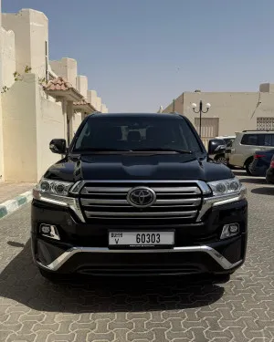 2018 تويوتا لاند كروزر VXR