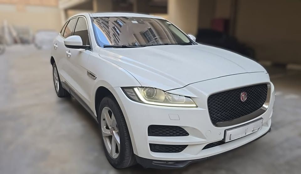 2018 جاكوار اف بيس R-Dynamic S