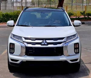 2022 ميتسوبيشي آي أس أكس GLX