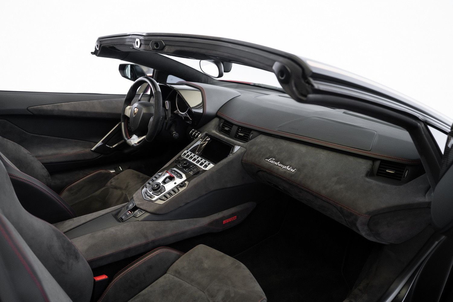 2015 لامبورجيني أفندايتر LP700-4