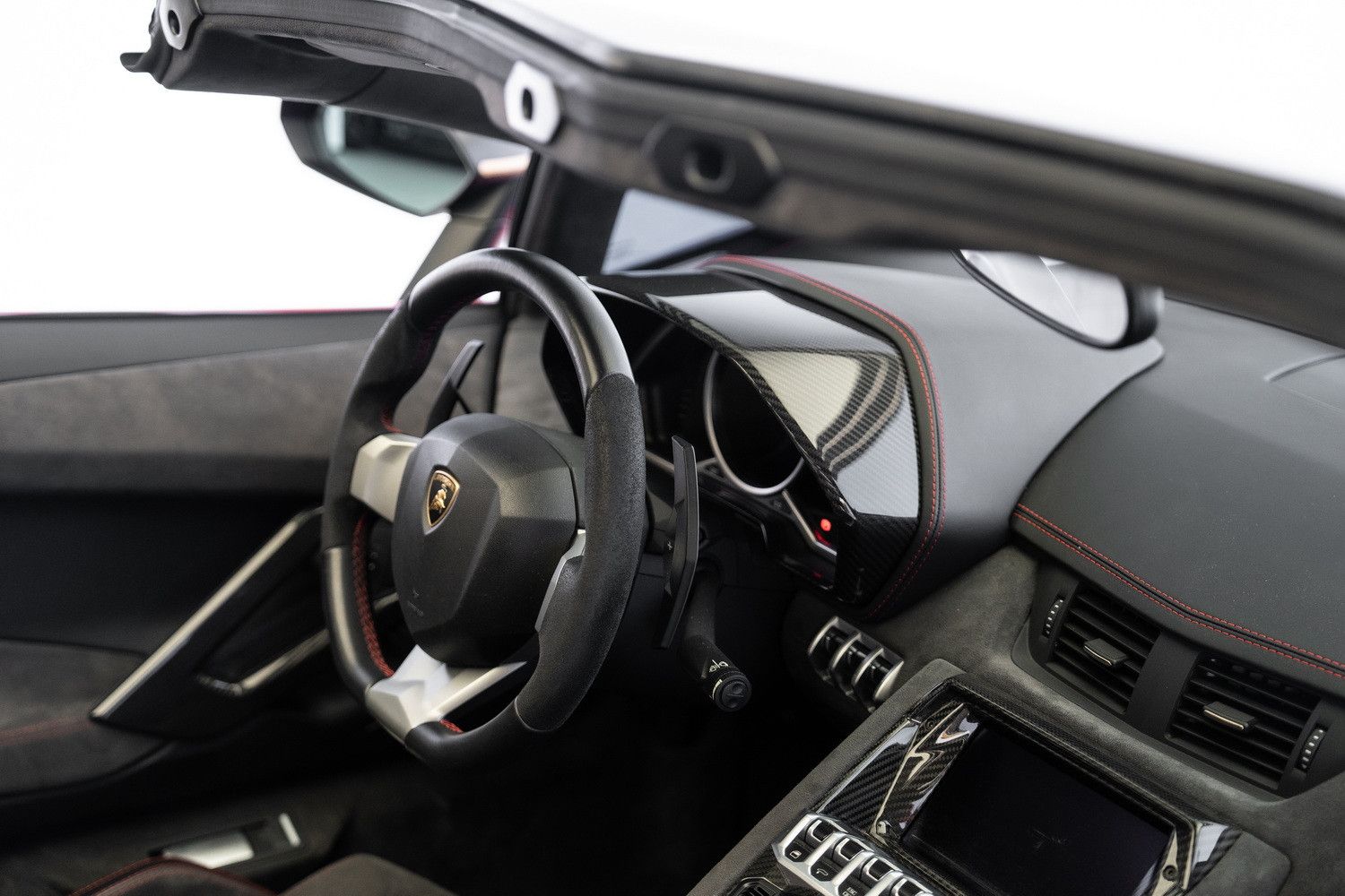 2015 لامبورجيني أفندايتر LP700-4