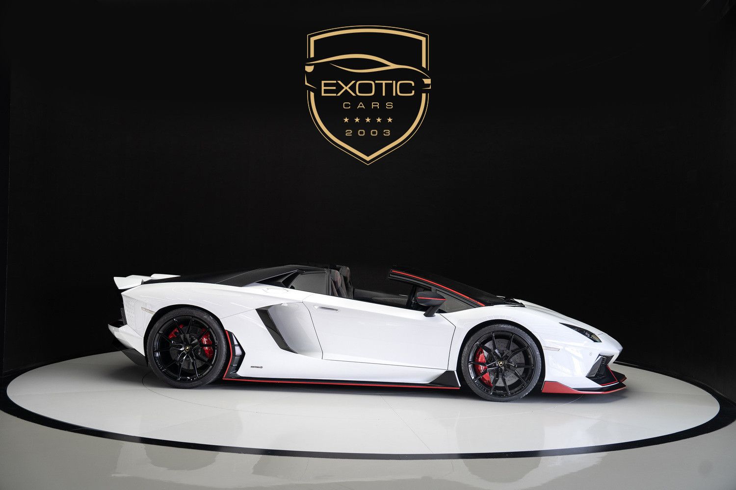 2015 لامبورجيني أفندايتر LP700-4