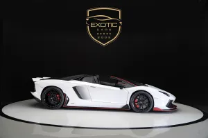 2015 لامبورجيني أفندايتر LP700-4