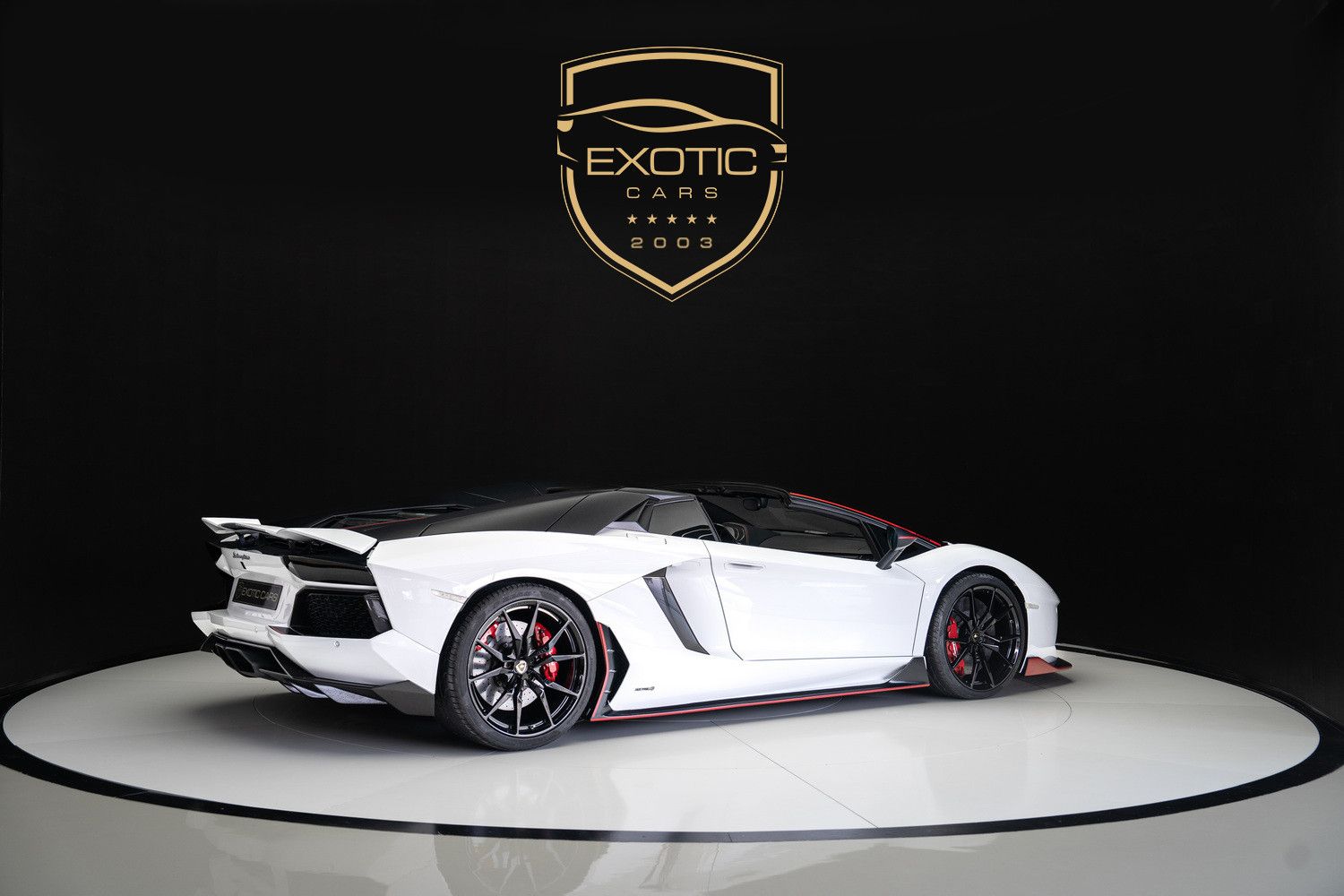 2015 لامبورجيني أفندايتر LP700-4