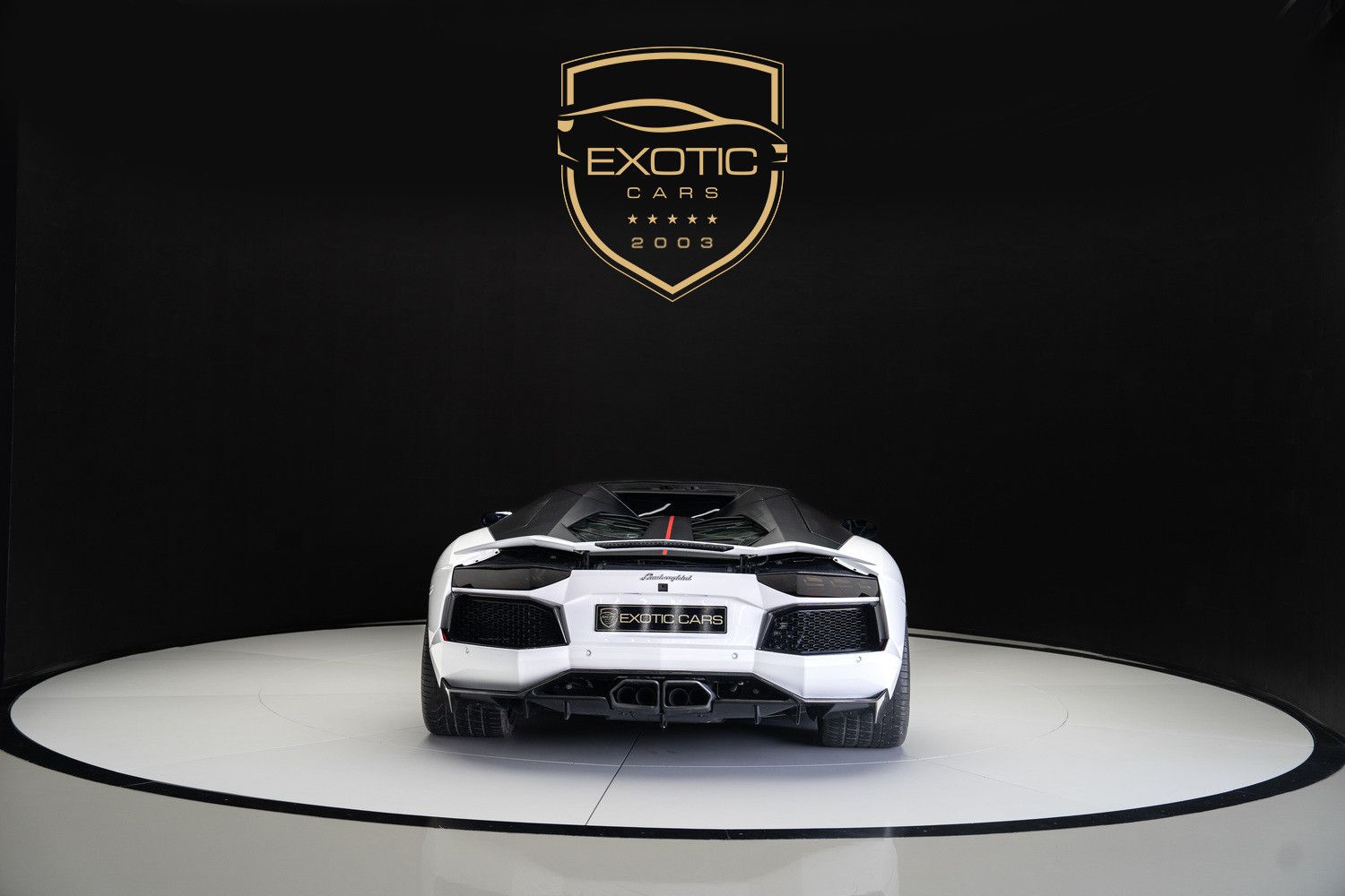 2015 لامبورجيني أفندايتر LP700-4