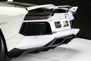 2015 لامبورجيني أفندايتر LP700-4