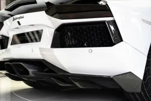 2015 لامبورجيني أفندايتر LP700-4