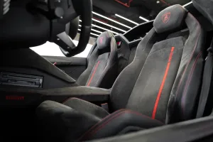 2015 لامبورجيني أفندايتر LP700-4