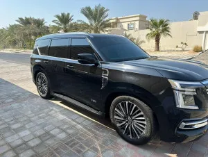 2025 Nissan Patrol LE Platinum city