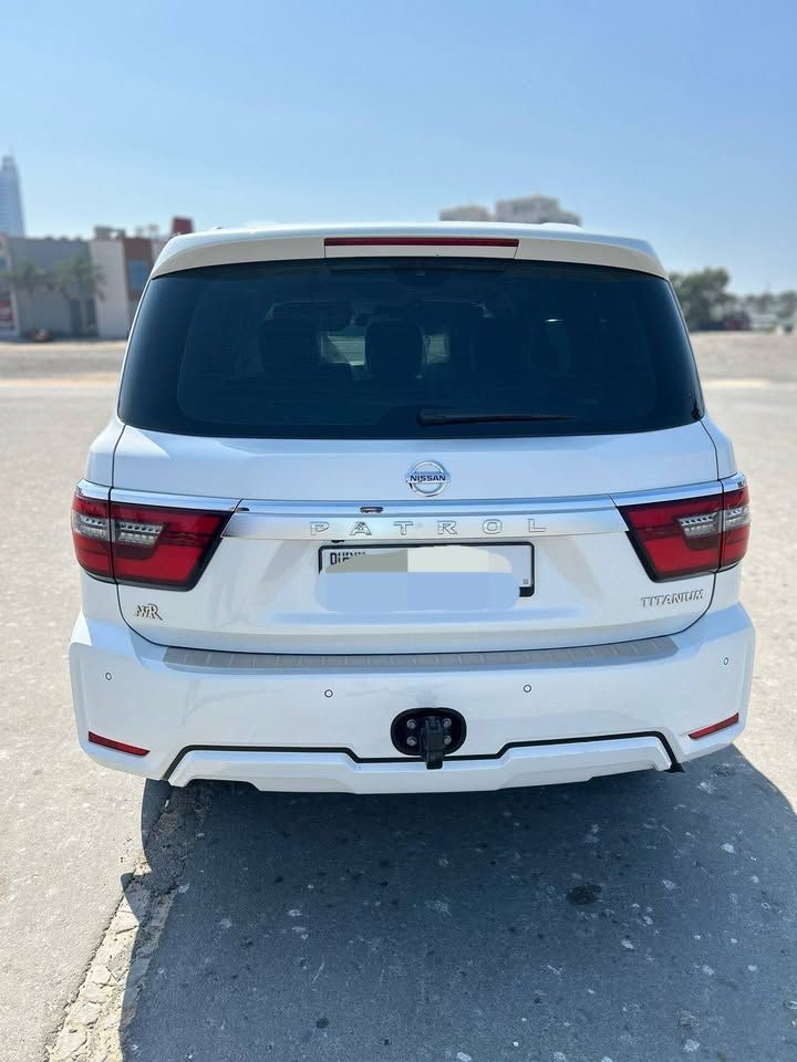 2021 Nissan Patrol LE Platinum city