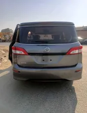 2015 Nissan Quest SL