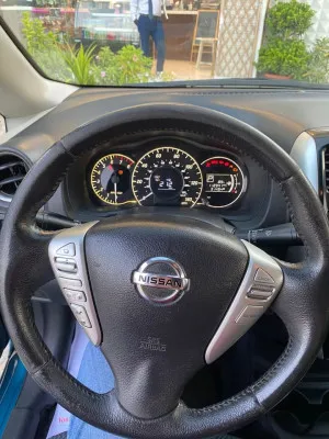 2015 Nissan Versa SR