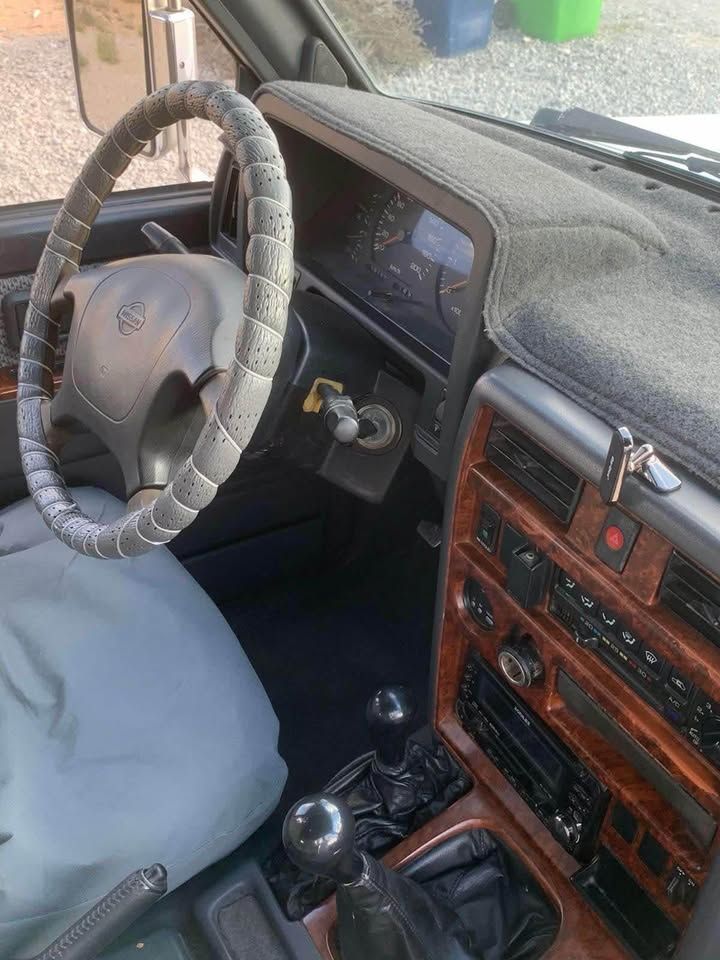 1996 Nissan Patrol Super Safari Safari SV AT