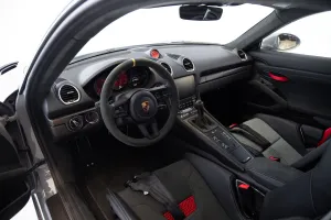 2023 بورش كايمن 718 Cayman GT4 RS
