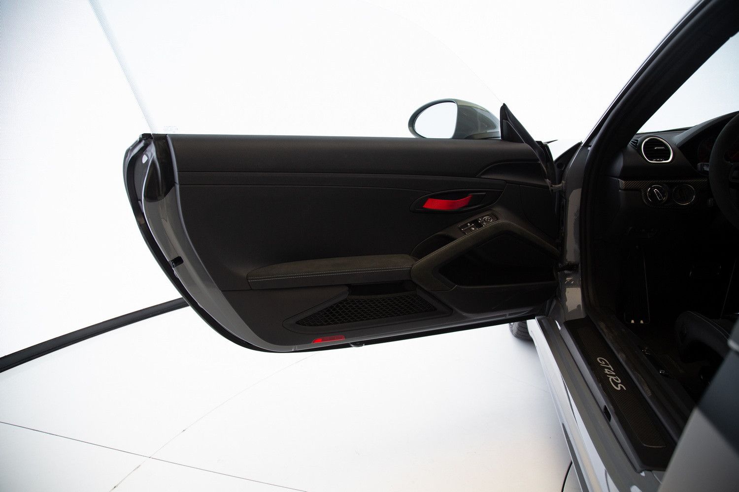 2023 بورش كايمن 718 Cayman GT4 RS