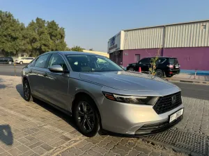 2023 هوندا أكورد EX