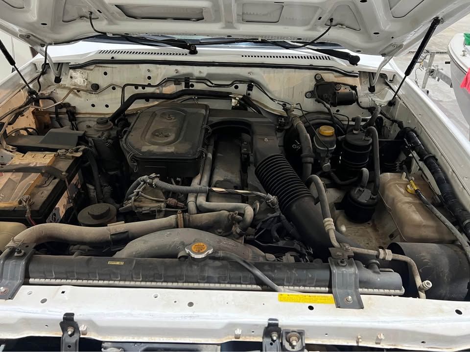 1999 نيسان بترول سوبر سفاري S MT