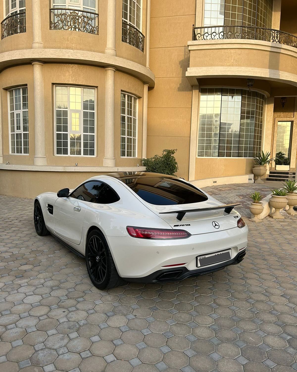 2016 مرسيدس-بنز GTS - جي تي اس GT63