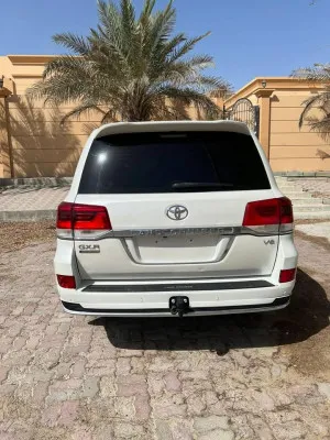 2019 Toyota Land Cruiser GXR
