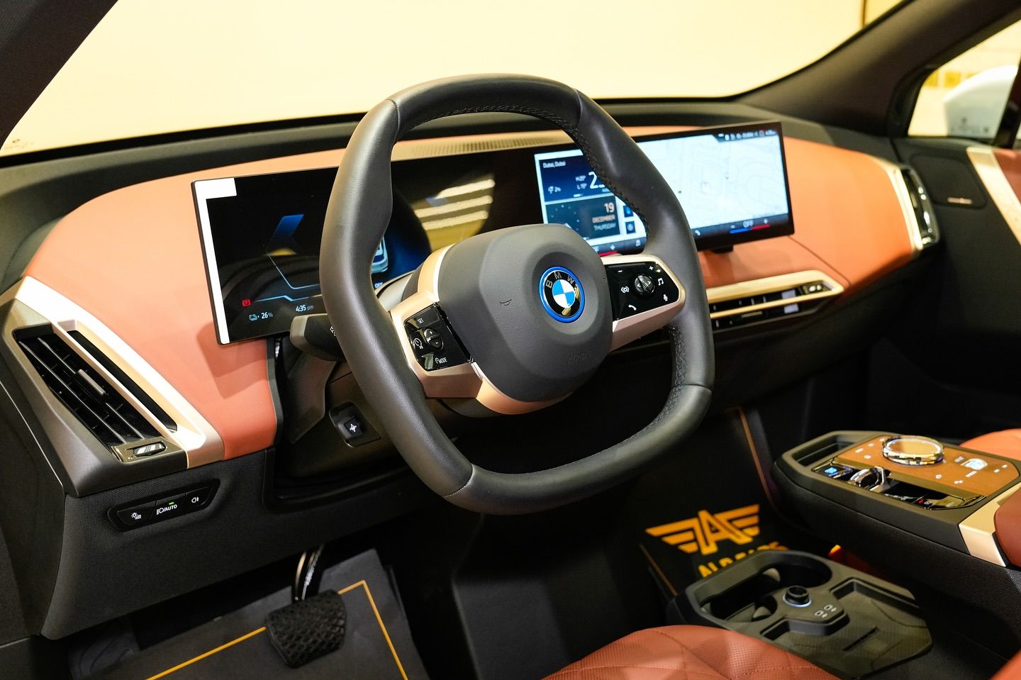 2024 بي أم دابليو اي اكس ام ٦٠