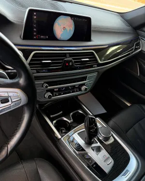 2019 بي أم دابليو الفئة - 7 740i