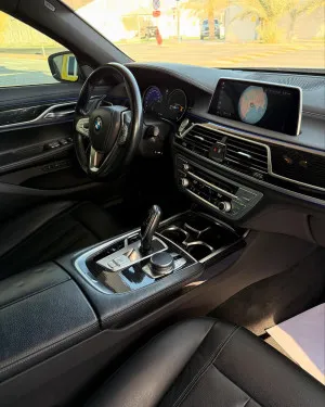 2019 بي أم دابليو الفئة - 7 740i