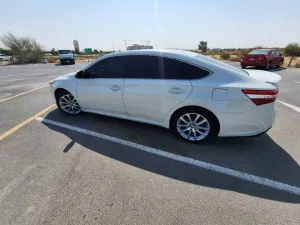 2013 تويوتا افالون Exclusive