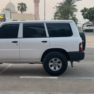 1998 نيسان بترول سوبر سفاري Gazelle X