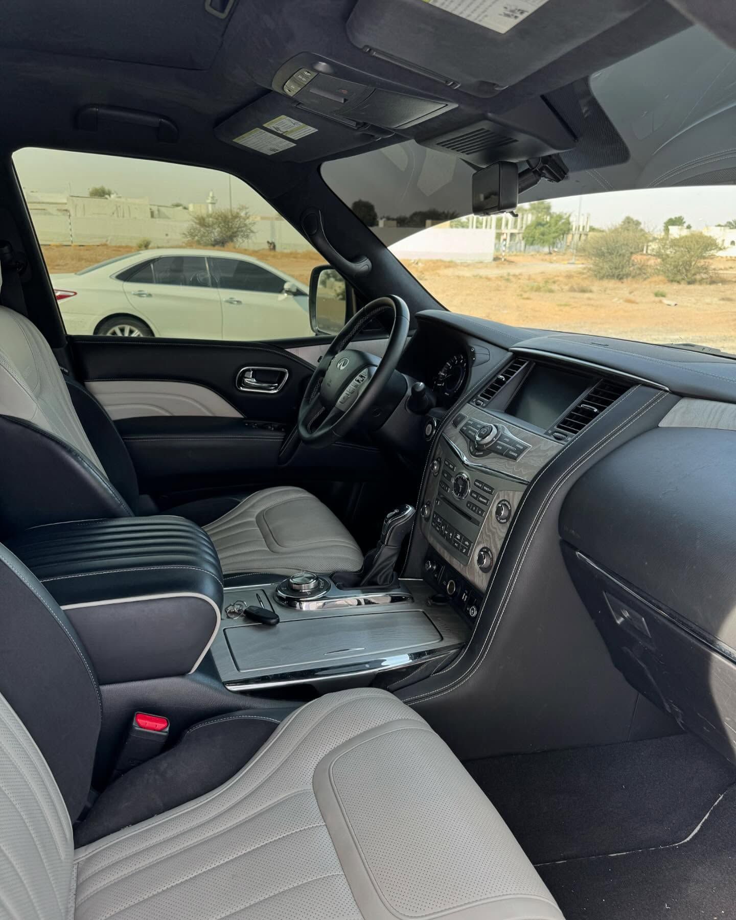 2019 Infiniti QX80 Premium select