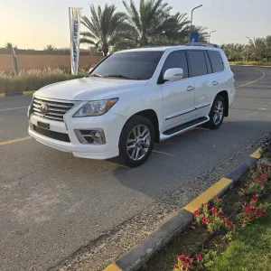 2014 Lexus LX 570