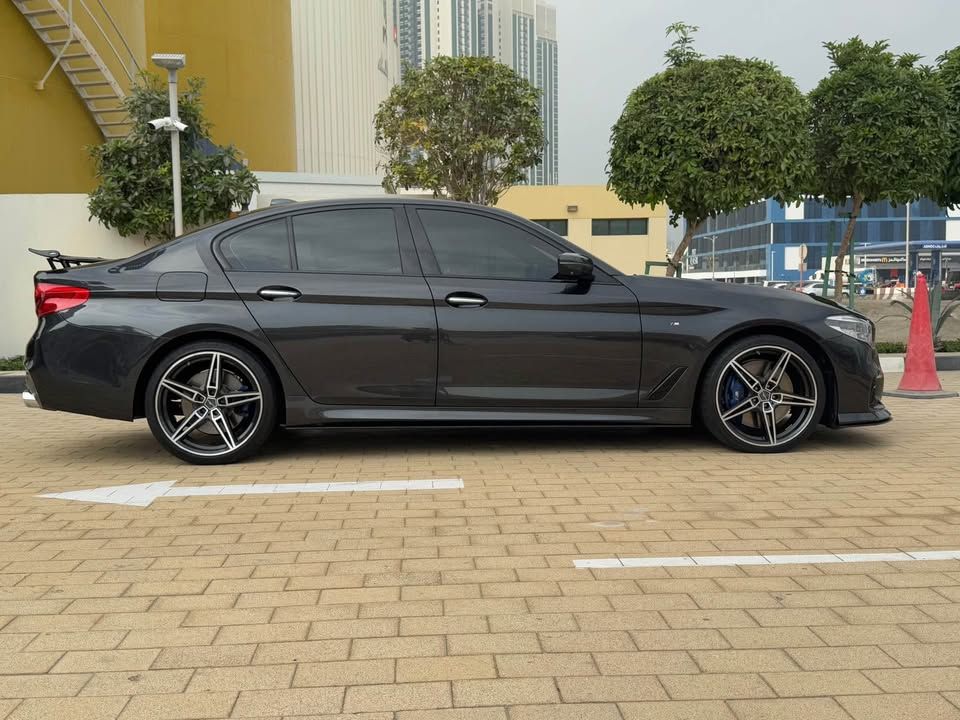 2018 BMW 5-Series 540i