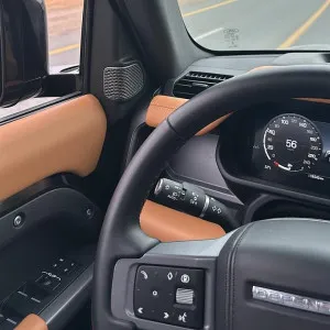 2024 لاند روفر ديفندر 110 S