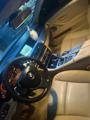 2011 بي أم دابليو الفئة - 5 523i