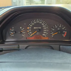 1996 Mercedes-Benz E-Class E500