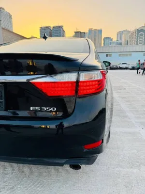 2014 لكزس ES - اي اس ES300h