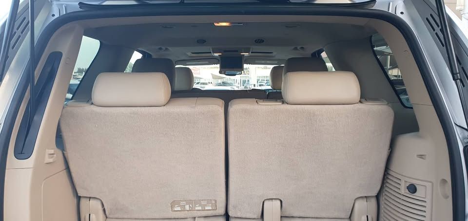2011 Cadillac Escalade Platinum