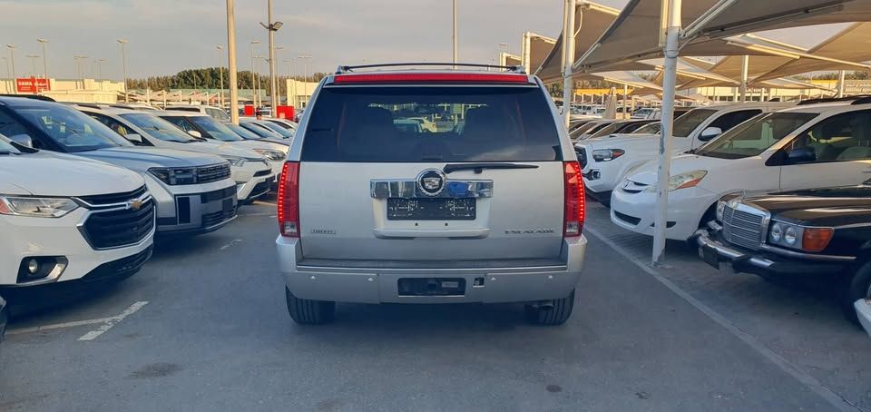 2011 Cadillac Escalade Platinum