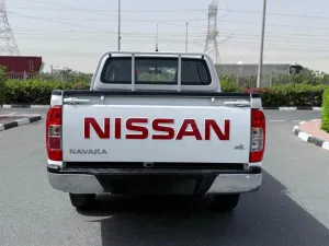 2022 نيسان نافارا S