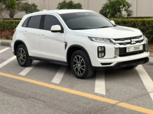 2022 ميتسوبيشي آي أس أكس GLX