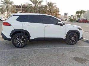 2024 تويوتا كرولا كروس LE