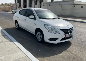 2015 نيسان صني S